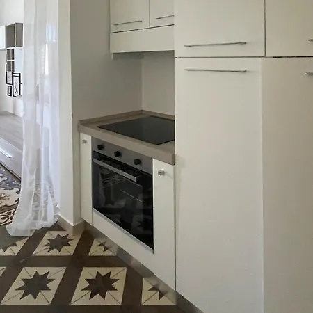 דירה Cozy In With Kitchenette טוליה